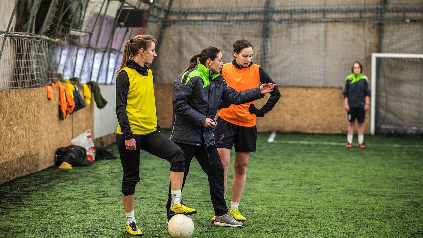 Coach and players