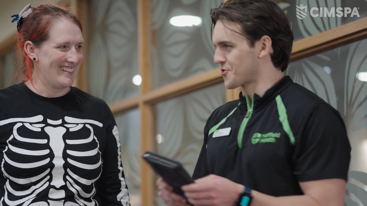 Conor O'Hanlon stalking to a client