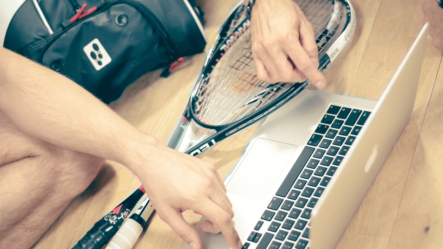 squash racket/laptop
