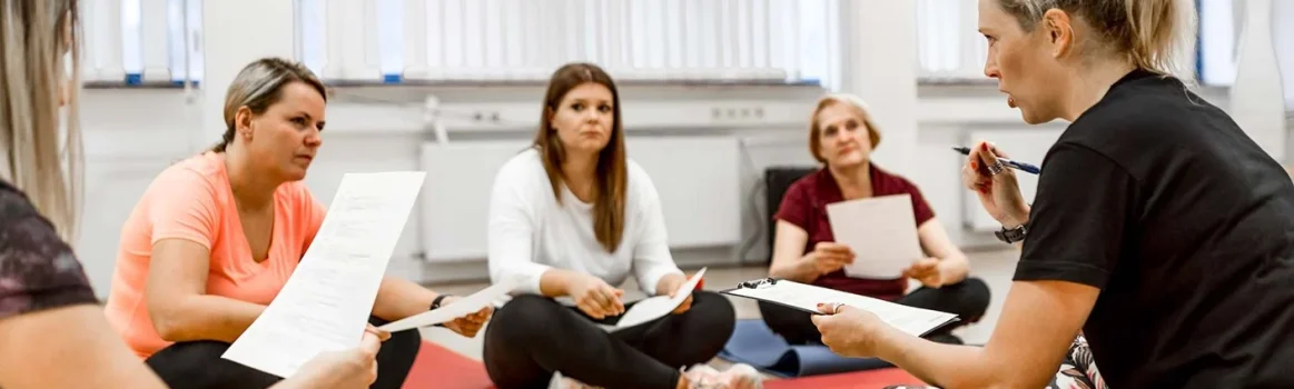 ers-training-hero-seated-learning-1920-1080